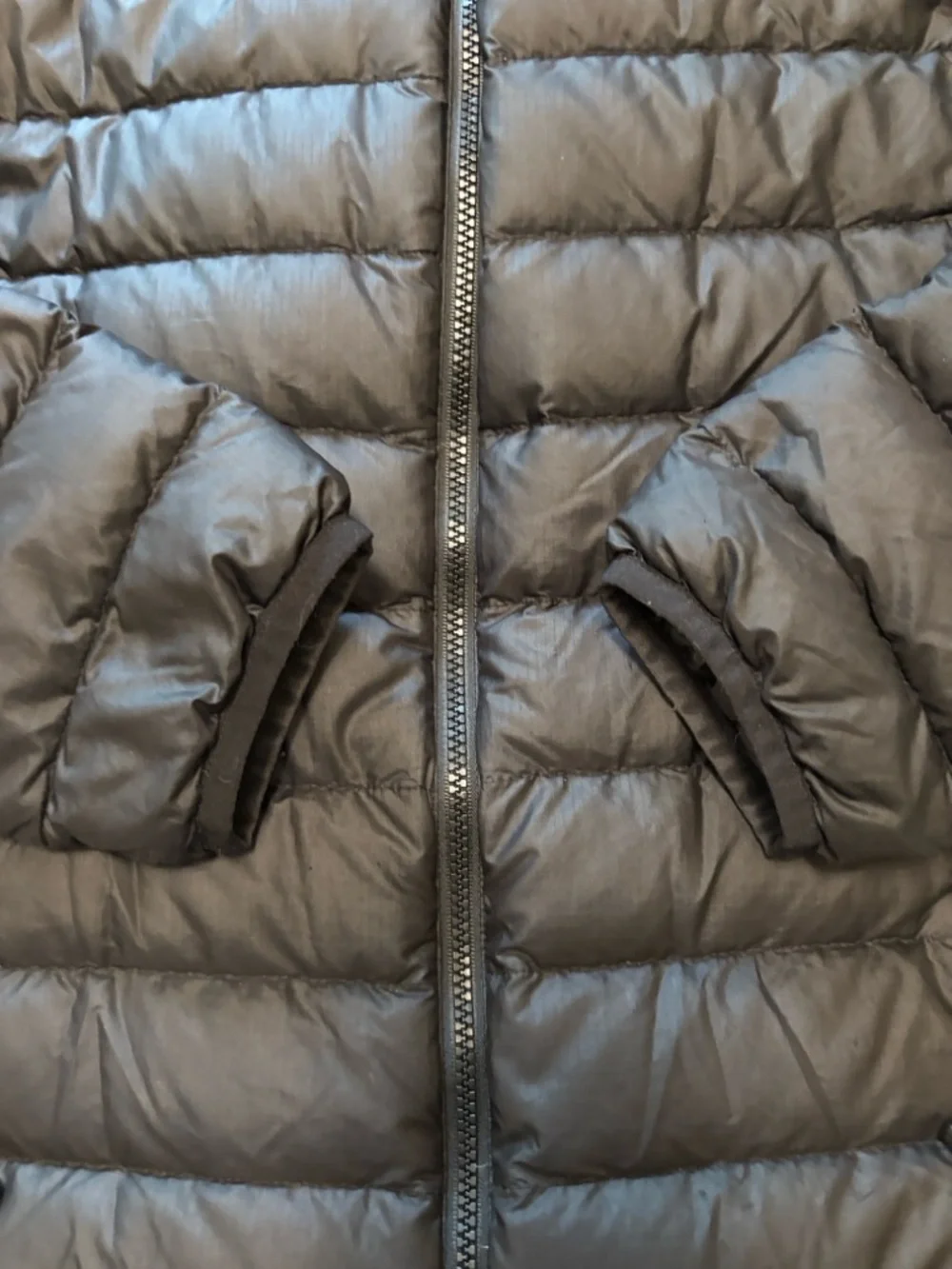Patagonia Women's Black Down Sweater Hoodie Jacket - Picture 3 of 8